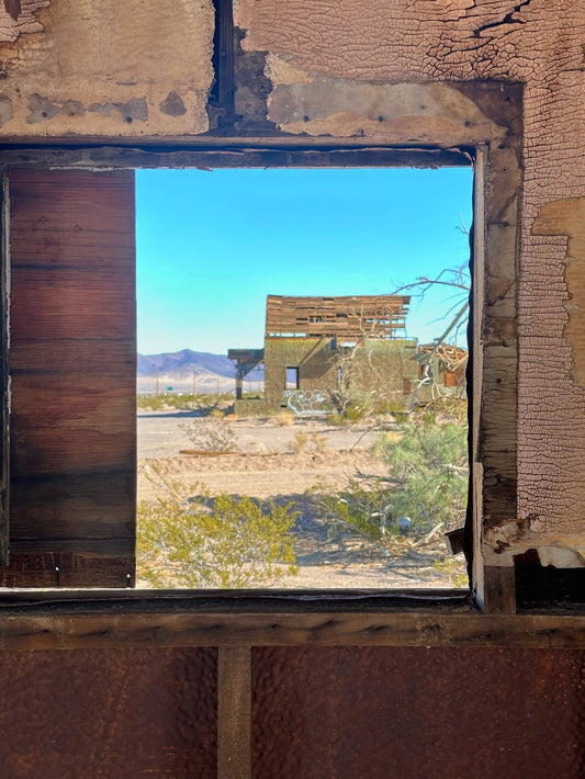 Portrait of an Abandoned House - Gunderson Schulman Photography